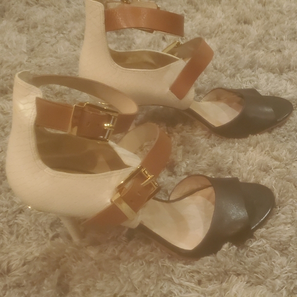 Shoes - Picture 3 of 5